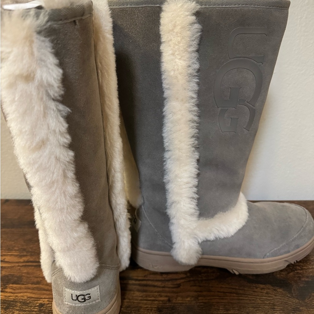 UGG boots. Due to dying techniques, color range between greenish and gray
